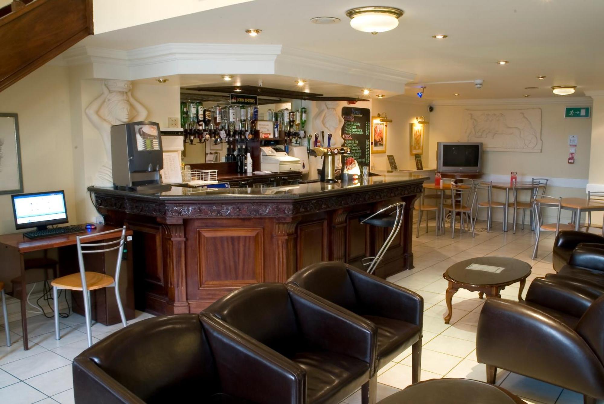 The Ashley Hotel Hale  Εστιατόριο φωτογραφία